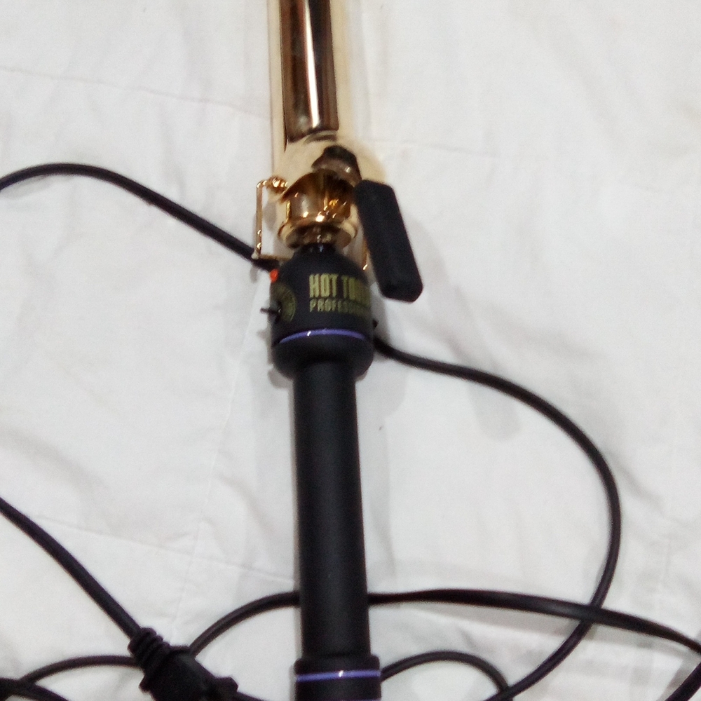 Hot Tools Professional Gold Curling Iron with Black Handle